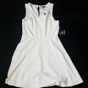 Express White sleeveless dress shirt se medium